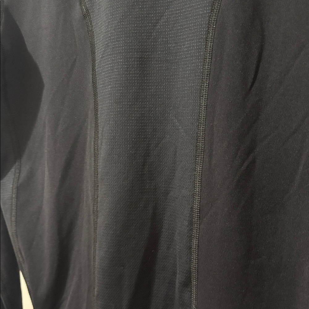 Under Armour Black Performance Long Sleeve - Picture 5 of 6